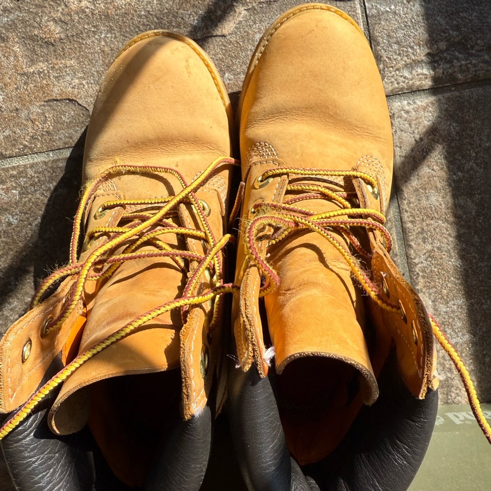 Timberland Tan Boots Women US size6